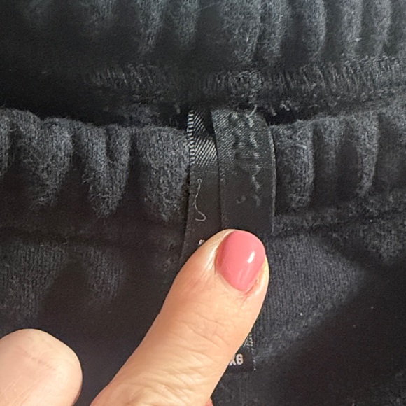 SKIMS Black Fleece Jogger Pants - Picture 2 of 2